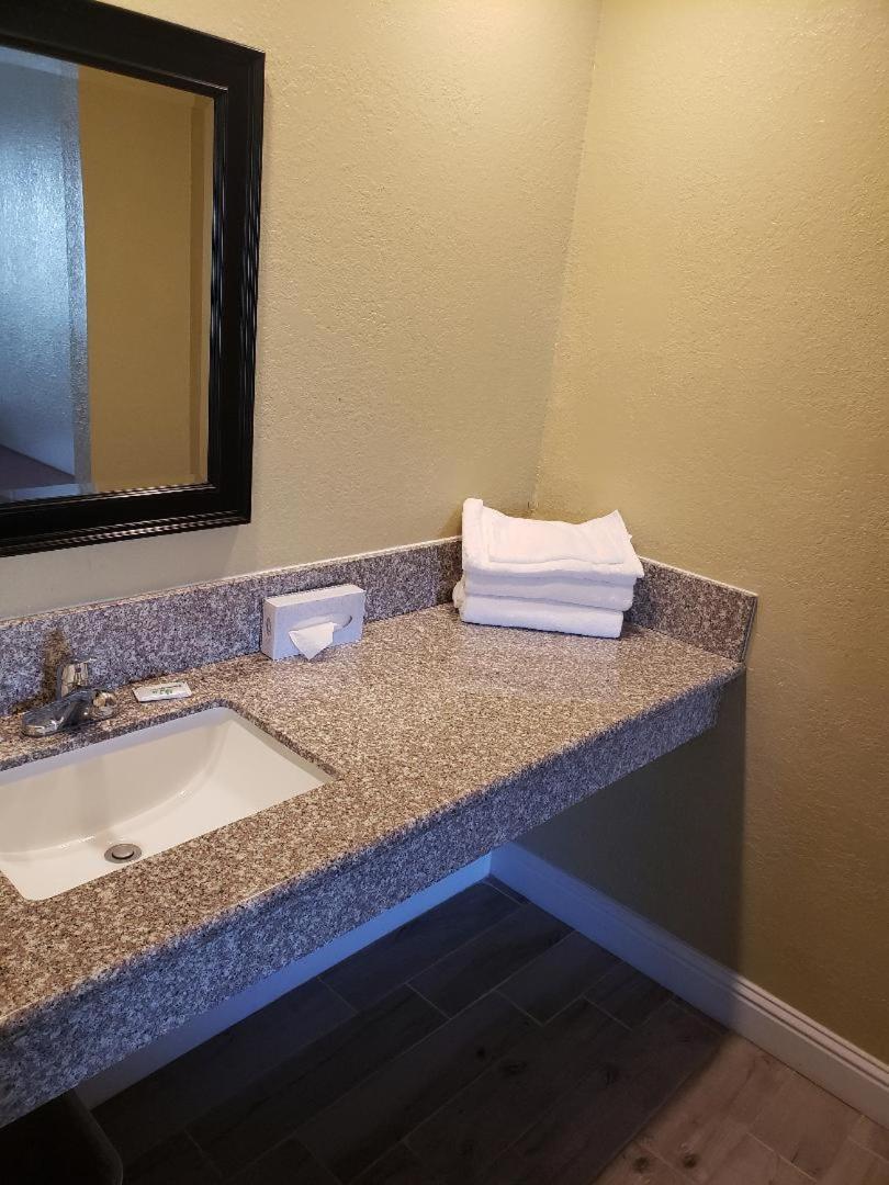 University Inn Fresno 2* Fresno