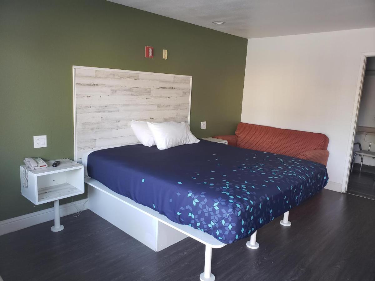 University Inn Fresno 2* Fresno